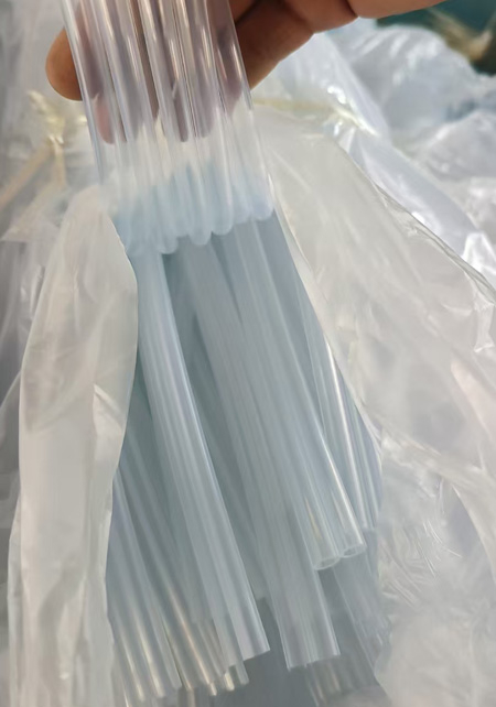 輸水透明硅膠管生產(chǎn)中